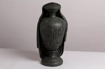 Lot 130 - A large cast iron 'funerary' urn