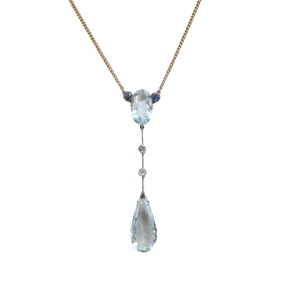 Lot 48 - An early 20th century aquamarine sapphire and diamond necklace