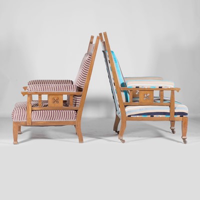 Lot 12 - Arts and Crafts