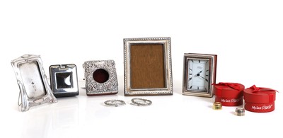 Lot 82 - An Edwardian silver watch stand