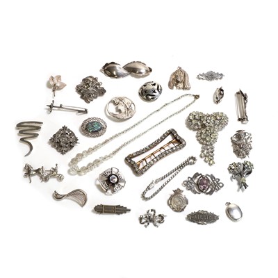 Lot 445 - A collection of silver and costume jewellery
