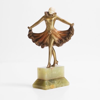 Lot 104 - Art Deco