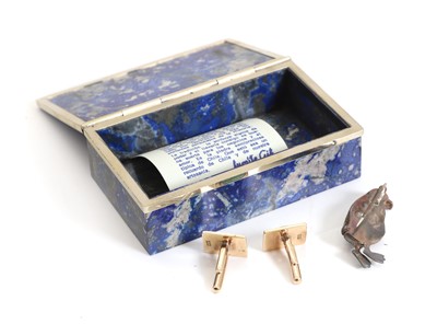 Lot 53 - A pair of 14ct gold cufflinks
