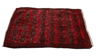 Lot 464 - A Turkoman wool rug