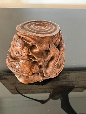 Lot 77 - A carved bamboo libation cup