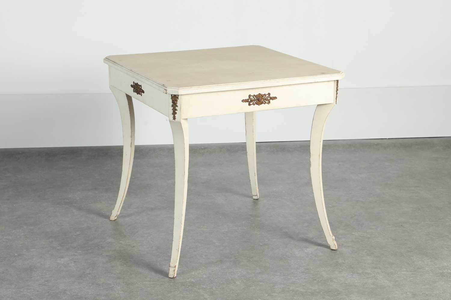 Lot 65 - A painted games table