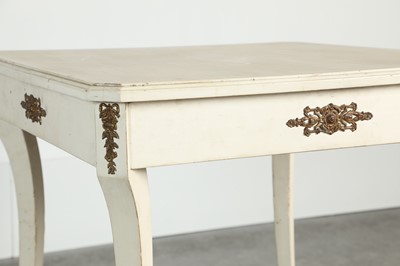 Lot 65 - A painted games table