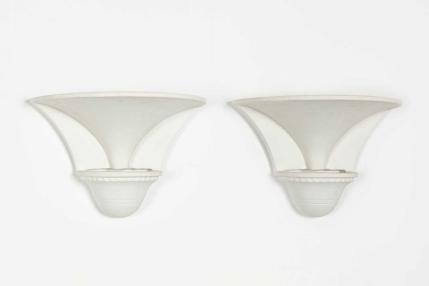 Lot 27 - A pair of Arius plaster wall lights