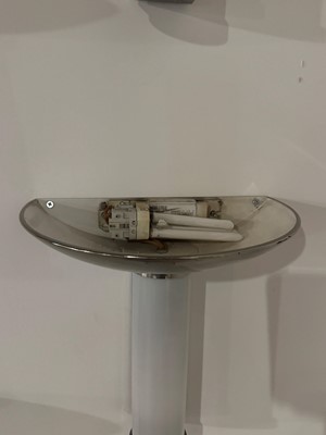 Lot 160 - A set of six Art Deco-style wall lights