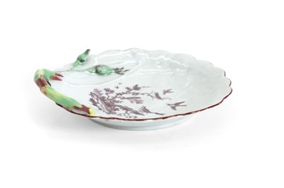 Lot 156 - A First Period Worcester porcelain 'Blind Earl' sweatmeat dish