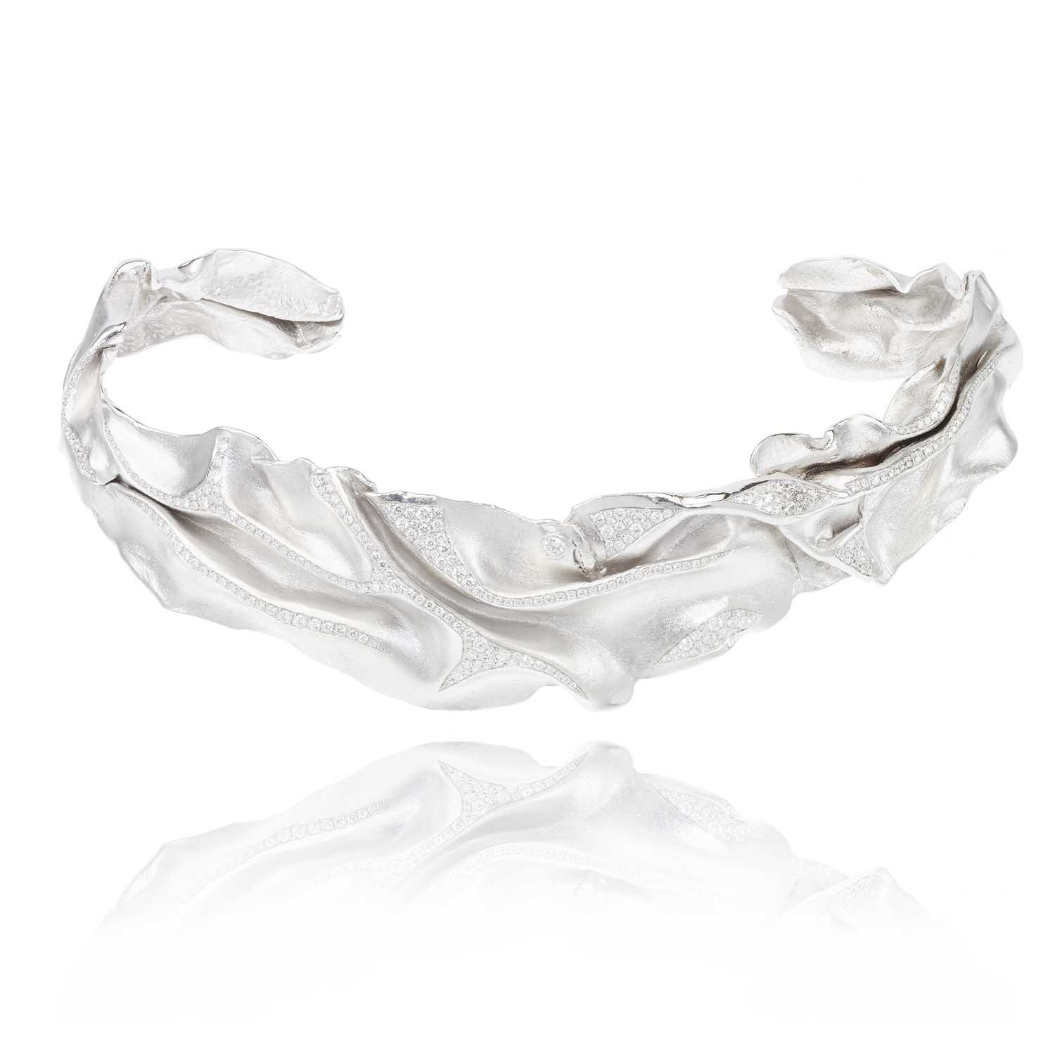 Lot 251 - Ken Bolan and Marinette Domon: a white gold diamond 'Touche de Soie' collar