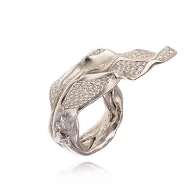 Lot 250 - Ken Bolan and Marinette Domon: a white gold ‘Touche de Soie’ diamond ring