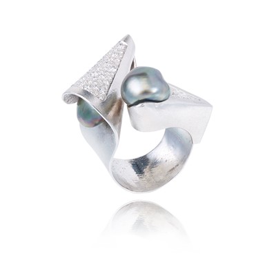 Lot 270 - Ken Bolan and Marinette Domon: a white gold Tahitian pearl and diamond 'Baroque' ring