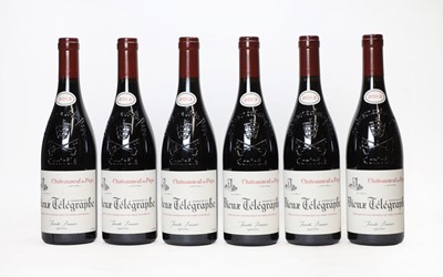 Lot 404 - Chateauneuf-du-Pape, Domaine du Vieux Telegraphe, 2013