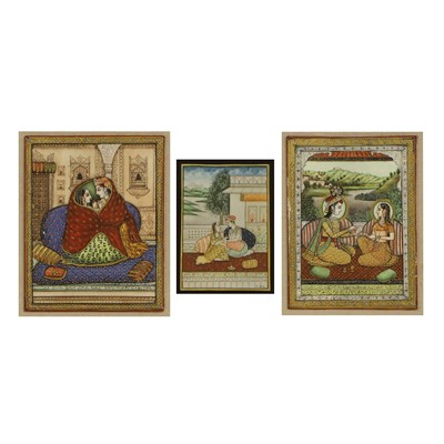 Lot 156 - A pair of Indian painted ivory miniatures
