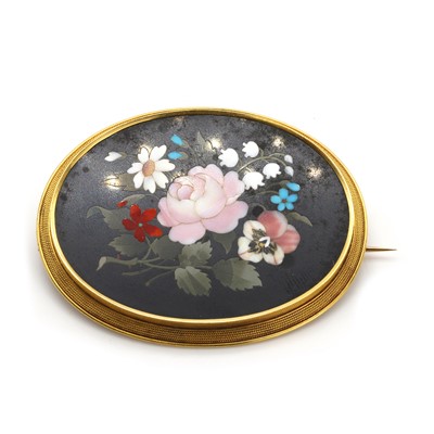 Lot 15 - A late 19th century pietra dura brooch