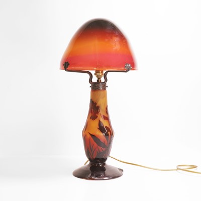 Lot 66 - A cameo glass lamp