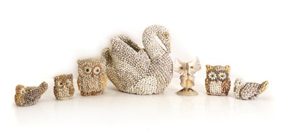 Lot 342 - A collection of shell birds