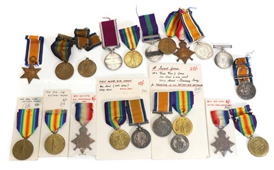 Lot 372 - A selection of First World War medals