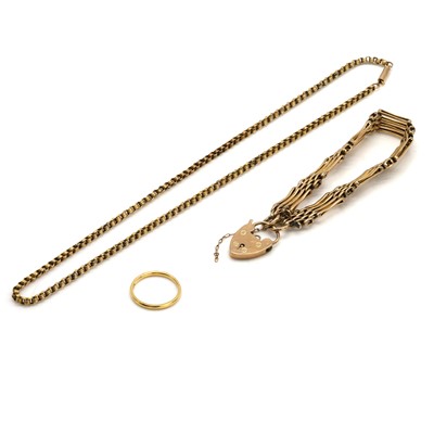 Lot 403 - A group of gold jewellery