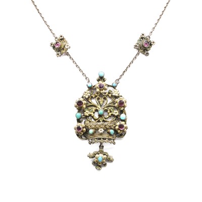 Lot 25 - A silver gilt foiled garnet and turquoise set pendant necklace, c.1900