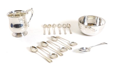 Lot 9 - A collection of silver items
