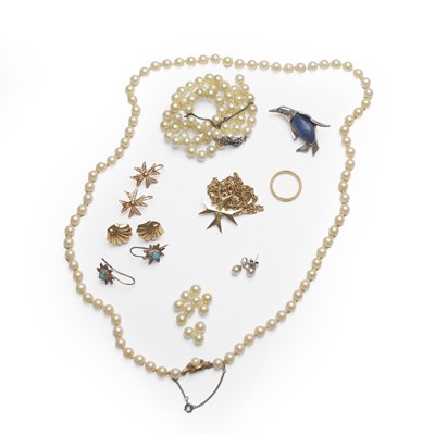 Lot 271 - A group of gold, silver and costume jewellery