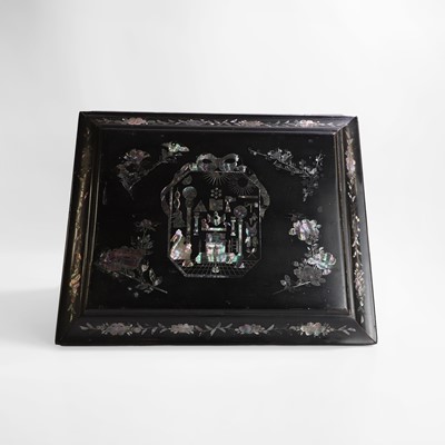 Lot 23 - An unusual Masonic box