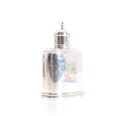 Lot 8 - A George II silver tea caddy