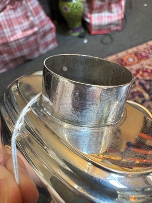 Lot 8 - A George II silver tea caddy
