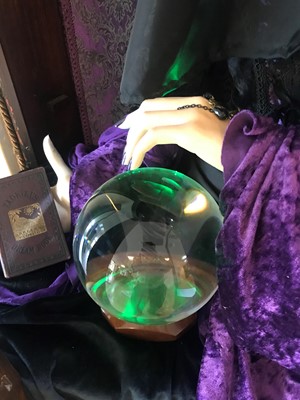 Lot 78 - A 'Miss Phoebe sees beyond the veil' fortune-teller machine