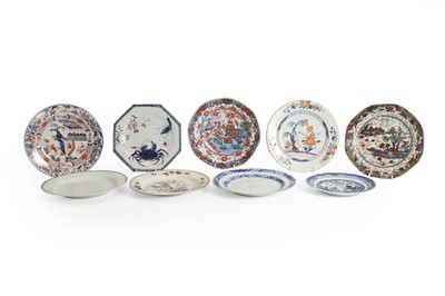 Lot 59 - A collection of Chinese export dishes