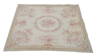 Lot 314 - An Abusson style flatweave carpet
