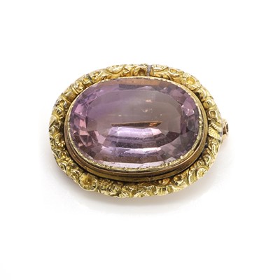 Lot 16 - A Victorian amethyst brooch