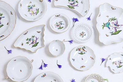 Lot 109 - A Herend 'Rothschild Bird' porcelain service