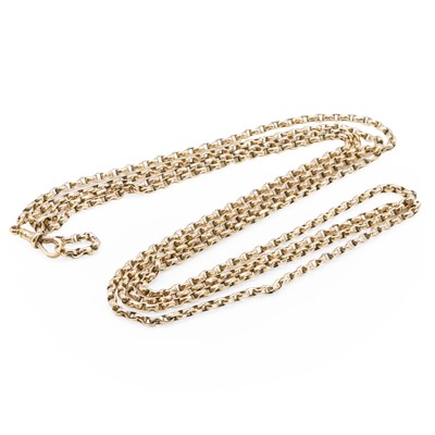 Lot 528 - A 9ct gold guard chain