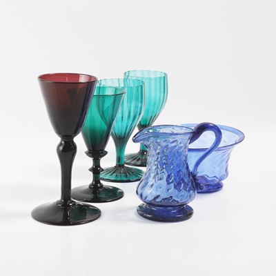 Lot 22 - A small group of coloured table glass