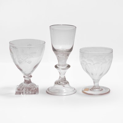 Lot 30 - A small group of table glass