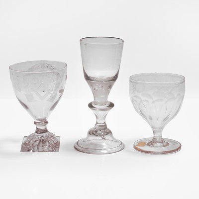 Lot 30 - A small group of table glass
