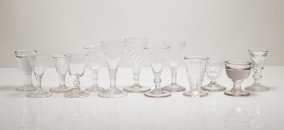 Lot 190 - A group of table glass