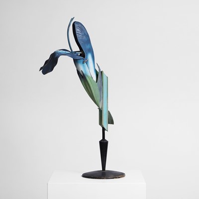 Lot 327 - A model of a sage flower
