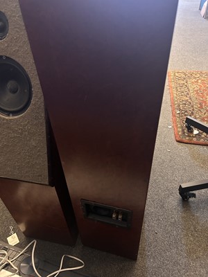 Lot 270 - A quantity of audio equipment
