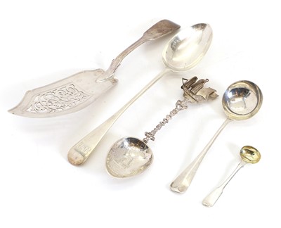 Lot 28 - A silver fish slice