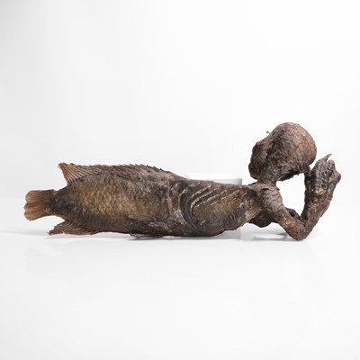 Lot 56 - A taxidermy Fijian-style 'mermaid'