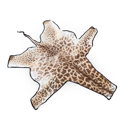 Lot 353 - Taxidermy: a giraffe skin rug