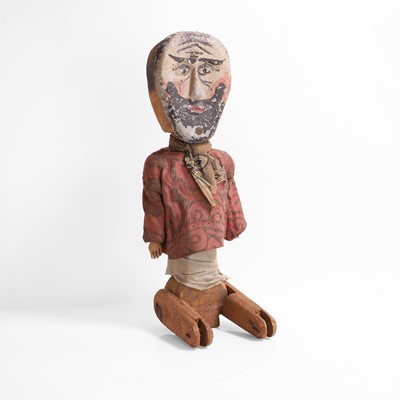 Lot 100 - A folk art figure of a bearded man
