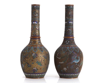 Lot 125 - A pair of Chinese enamelled vases