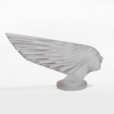 Lot 107 - A Lalique 'Victoire' glass mascot