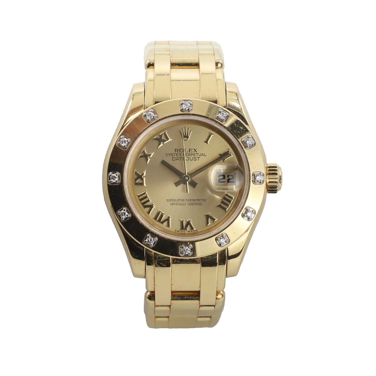 Lot 285 - A ladies' 18ct gold Rolex Datejust Pearlmaster automatic bracelet watch