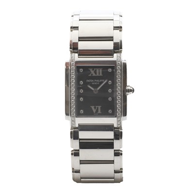 Lot 291 - A ladies' stainless Patek Philippe Twenty-4 quartz bracelet watch